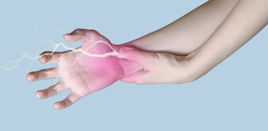 「腕管綜合症」會使手指、手腕感到痺痛或無力